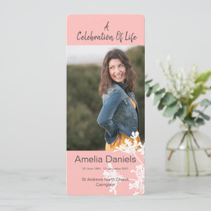 Carte photo de célébration de vie florale blanche