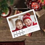 Carte photo de Noël personnalisée "Falalala"<br><div class="desc">Ajoutez une touche festive à vos salutations de vacances avec cette charmante carte photo de Noël "Falalala". Personnalisez-le avec la photo et le nom de votre famille, ce qui en fait un souvenir unique pour vos proches. La citation de Noël joyeuse et le design élégant apportent joie et chaleur de...</div>