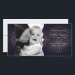 Carte photo de Noël vintage Soll Chalkboard<br><div class="desc">Ce tableau noir,  or et blanc de la carte photo présente des défilés tourbillonnant et sophistiqués fleurissent avec du texte souhaitant au destinataire un Joyeux Noël. Customisez avec votre propre photo de famille ! Parfaitement,  délicatement élégant.</div>