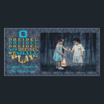 Carte photo Hanoukka "O Dreidel Dreidel Dreidel Dr<br><div class="desc">Joyeux Vacances, Hanoukka/Chanukah Carte photo, "O Dreidel Dreidel Dreidel Now Dreidel We Shall Play" Glossy, Carte photo avec enveloppe blanche. Personnalisez en remplaçant la photo et le libellé, "Happy Hanoukka, The Blumbergs" Personnaliser le libellé en choisissant votre style de police préféré, la couleur et la taille. La couleur Arrière -...</div>