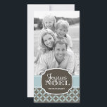 Carte photo moderne et personnalisable<br><div class="desc">Carte de Noël moderne créée par Colorful Designs Inc. Copyright 2012. Tout le texte peut être modifié. Besoin d'un design personnalisé ?</div>