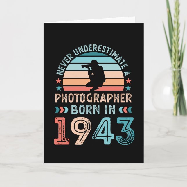 Carte Photographe né 1943 80e anniversaire Cadeau (Devant)