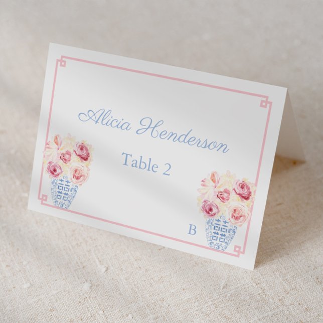 Carte Place Baby shower Plutôt Rose Et Bleu Floral (Pretty pink and blue individual place card design featuring roses in ginger jar and greek key print)