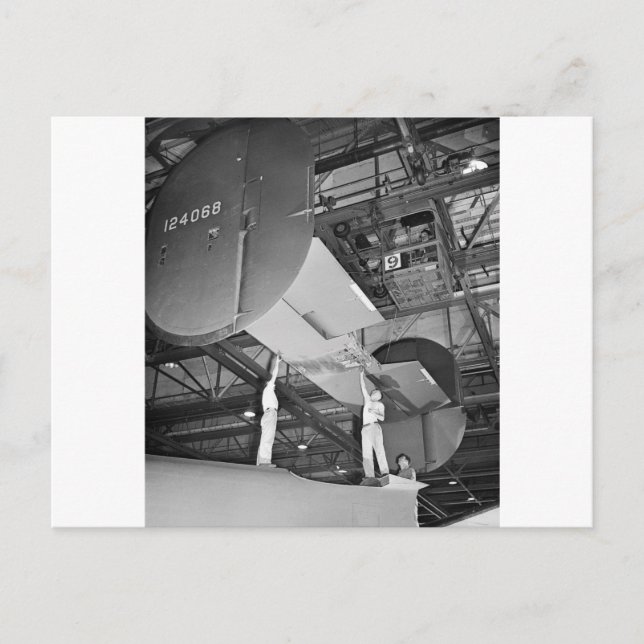 Carte Postale 2ÈME GUERRE MONDIALE Airplane Factory, années 1940 (Devant)