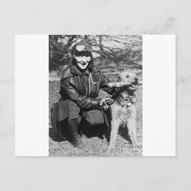 Carte Postale Airedale et Aviatrix, début des années 1920 (Devant)