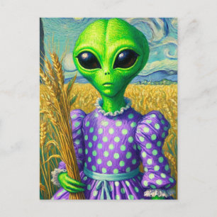 Carte Postale Alien dans une robe Polka Dot dans la campagne de
