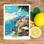 Carte Postale Amalfi Coast Italie Voyage Retro<br><div class="desc">Échappez à la pittoresque côte amalfitaine avec notre carte postale d'illustration enchanteresse. Capturant le charme et la beauté de cette côte italienne emblématique, notre illustration vous transporte dans des villages baignés de soleil, nichés dans des falaises spectaculaires et des eaux azurées. Des bâtiments aux couleurs pastel de Positano au charme...</div>