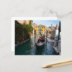 Carte Postale Amarrage de gondole classique à Venise
