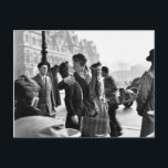 Carte Postale Amoureux Paris - 1950 - Robert Doisneau<br><div class="desc">Amoureux Paris - 1950 - Robert Doisneau</div>