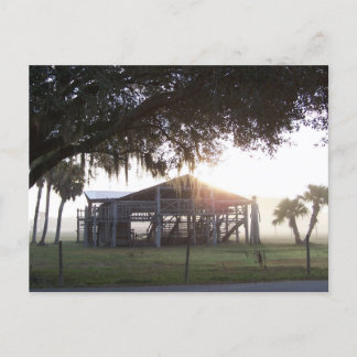 Carte Postale Ancien ranch sous les arbres avec statue de l'homm
