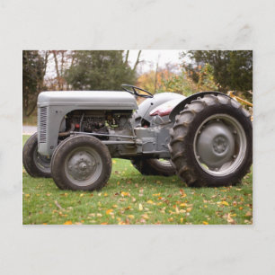 Carte Postale Ancien tracteur en chute