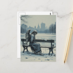 Carte Postale Ange triste assis sur un banc de parc