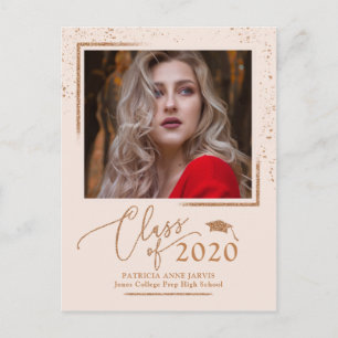 Carte Postale Annonce de diplômé en écriture chic rose gold pail