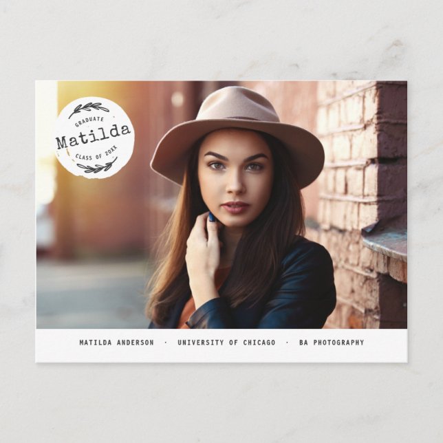 Carte Postale Annonce de photo de diplômé moderne + invitation à (Devant)