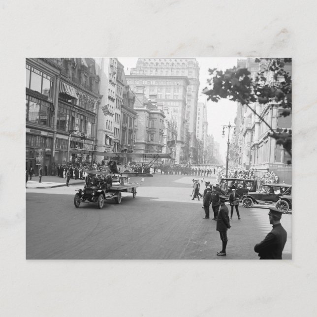 Carte Postale Antique avion sur Parade, début des années 1900 (Devant)