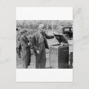 Carte Postale Antique Record Player, années 1930