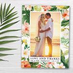 Carte Postale Aquarelle Tropical Coral Floral Amour et Merci<br><div class="desc">Elégante aquarelle Corail tropical Floral,  Verdure et Palm Feuille Mariée et Groom Love et Merci Mariage Photo Merci Carte Postale</div>