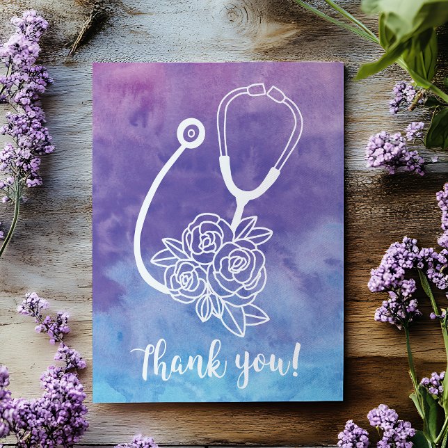 Carte Postale Aquarelle violette Stethoscope Docteur Merci ( Show your appreciation to those who take such good care of you and your family. )