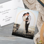Carte Postale Arc élégant Script photo Amour moderne Merci<br><div class="desc">Stylish Modern Custom Photo Carte Postale Merci vertical, conçu avec texte romantique blanc Love and Thanks sur un dégradé noir sur une photo verticale. Le design simple comporte une double arche, qui représente deux personnes devenant un dans leur vie ensemble. Vous pouvez facilement personnaliser ce modèle en ligne avec notre...</div>