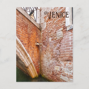Carte Postale Architecture murale en brique du canal de Venise