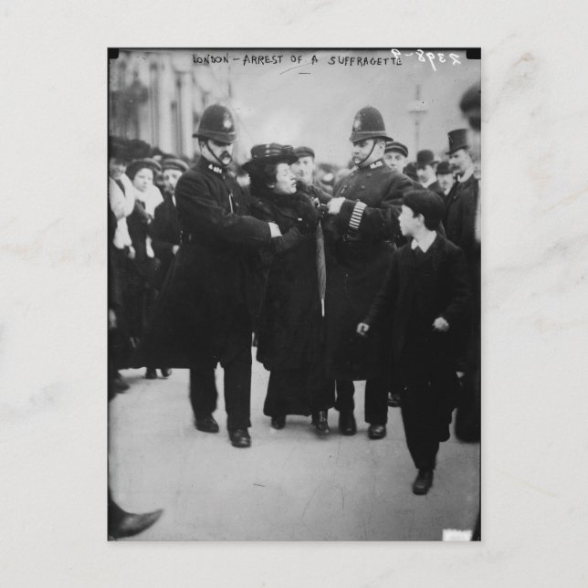 Carte Postale Arrestation d'une Suffragette à Londres Angleterre (Devant)