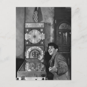 Carte Postale Assistant Pinball : Années 1940