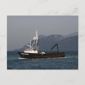 Carte Postale Aube précoce, Bateau de crabe en hollandais Harbou