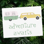 Carte Postale AVENTURE ATTENTE Camping Trailer RV<br><div class="desc">Découvrez cette jolie bande-annonce de camping avec le message "AVENTURE ATTENTES". Vous pouvez toujours modifier et ajouter votre propre texte. Faites-moi savoir si vous voulez quelque chose fait sur mesure. Et assurez-vous de consulter ma boutique pour plus de produits et de designs. Si vous l'achetez, merci ! N'oubliez pas de...</div>