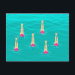 Carte Postale Baigneurs Nager Synchronisé Sous L'Eau<br><div class="desc">Nage synchronisée sous l'eau - Les nageurs artistiques se suspendent à l'envers. Dessin numérique abstrait moderne. Un cadeau pour les amoureux de la baignade,  l'équipe de natation,  l'entraîneur de natation... </div>