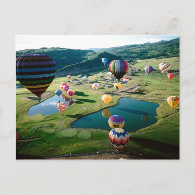 Carte Postale Ballons à air chaud au-dessus des lacs (Devant)