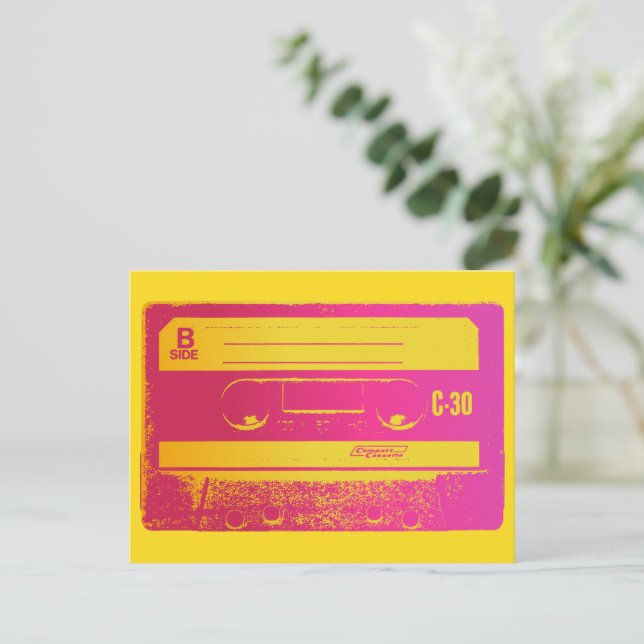 Carte Postale Bande Cassette Rétro Rose & Jaune (Debout devant)