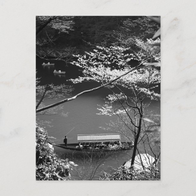 Carte Postale Bateau de printemps en Arashiyama (Devant)