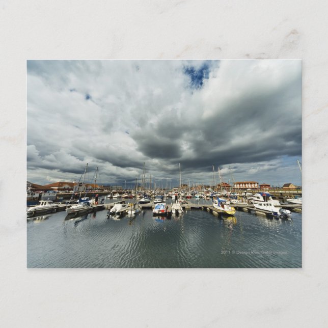 Carte Postale Bateaux Dans Un Port (Devant)