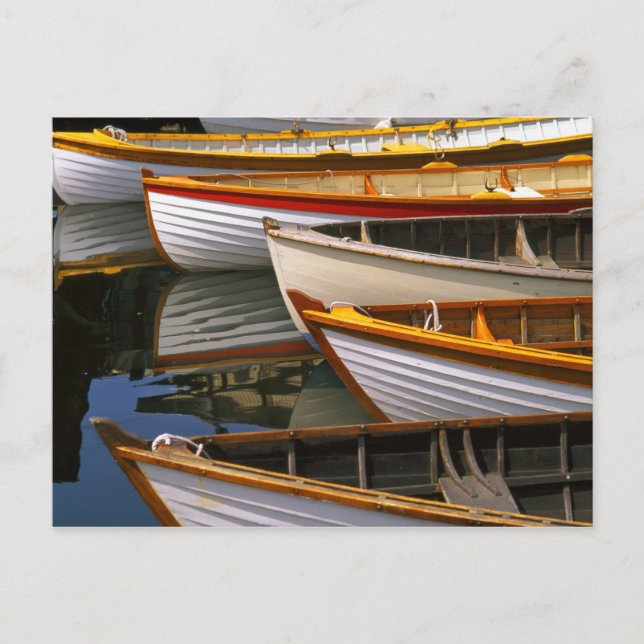 Carte Postale Bateaux de couleur vive au Wooden Boat Center (Devant)