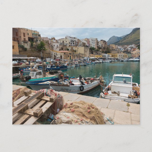 Carte Postale Bateaux de pêche dans le port de Castellammare del (Devant)