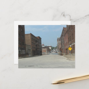 Carte Postale Bâtiments en brique et cul-de-sac à Burlington, Io