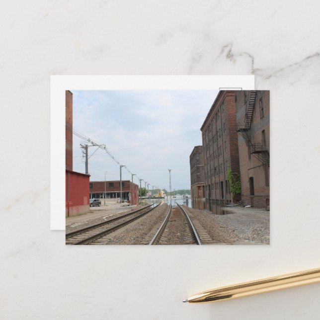 Carte Postale Bâtiments et voies ferrées à Burlington, Iowa (Devant/Arrière en situation)