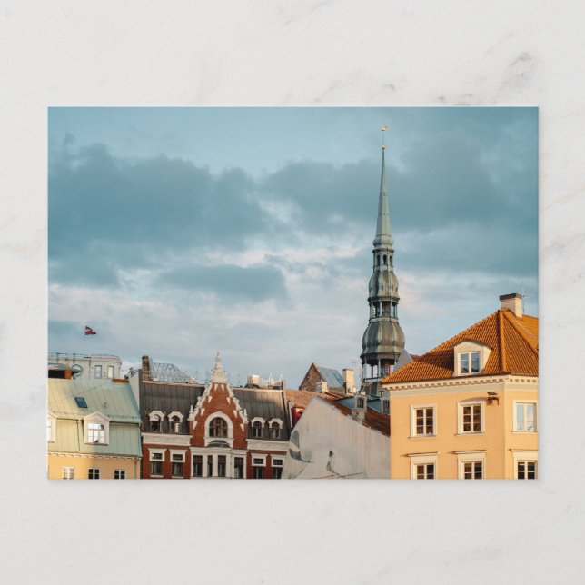 Carte Postale Bâtiments historiques dans la vieille Riga, Letton (Devant)