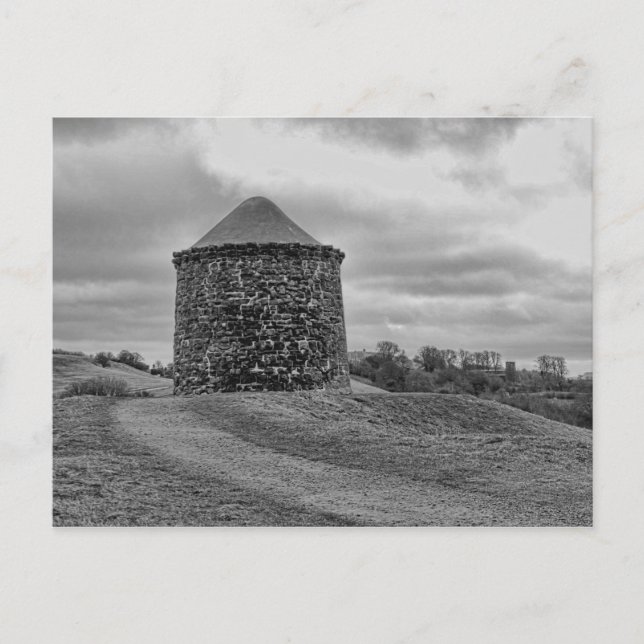 Carte Postale Beacon Tower à Burton Dassett Noir et blanc (Devant)