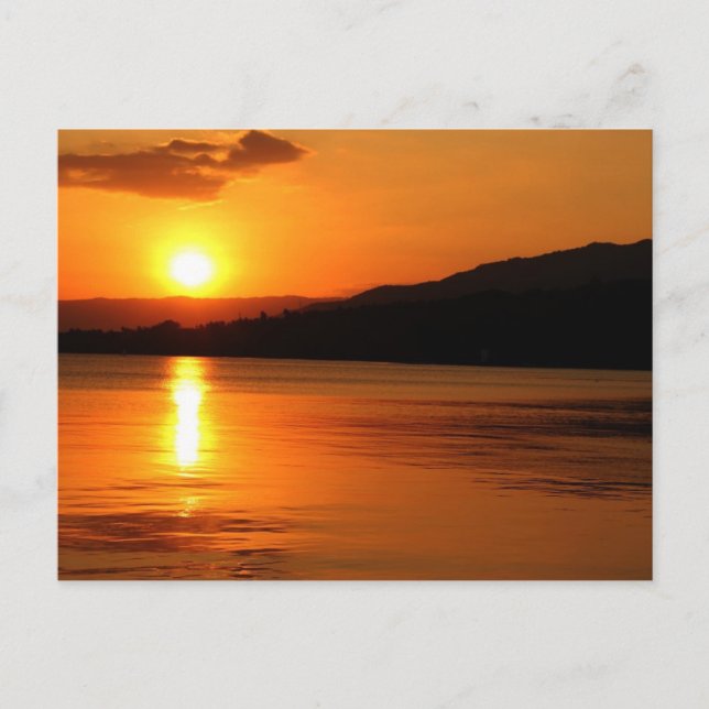 Carte Postale Beau coucher de soleil sur la plage (Devant)