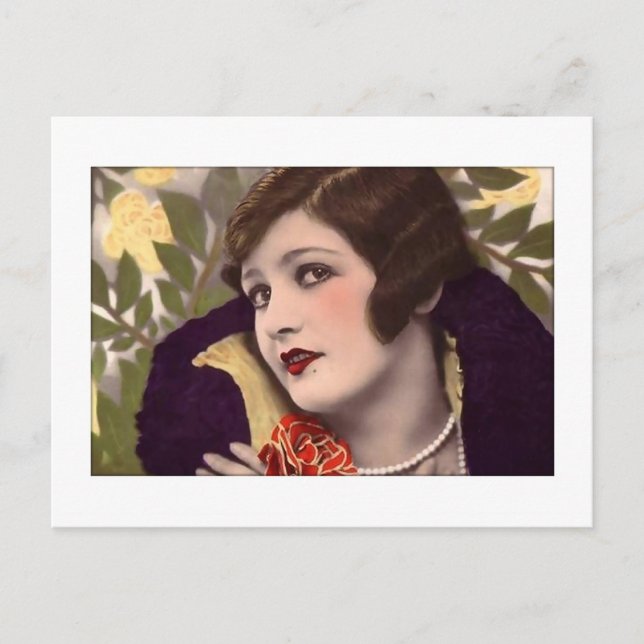 Carte Postale Beauté victorienne en manteau violet (Devant)