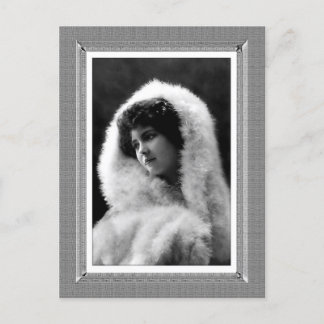 Carte Postale Beauté vintage - Beauté douce - en noir et blanc