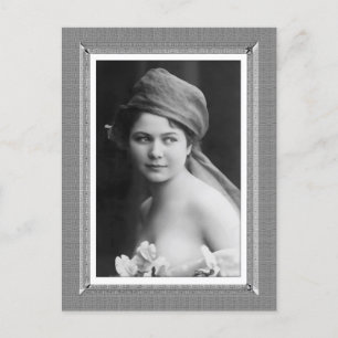 Carte Postale Beauté vintage - La Mariée - en noir et blanc