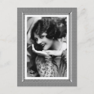 Carte Postale Beauté vintage - Starlet - en noir et blanc