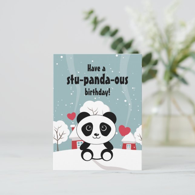 Carte Postale Bébé Panda Mignon Dans La Neige Grise D'hiver (Debout devant)