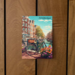 Carte Postale Belle Amsterdam Pays-Bas Canal City<br><div class="desc">Découvrez cette belle carte postale Amsterdam Pays-Bas qui présente les canaux et l'architecture unique de la capitale hollandaise. Ce produit fait un grand souvenir de voyage et une idée cadeau pour chaque touriste et visiteur de la destination de voyage européenne. Faites-le vous-même et achetez maintenant.</div>
