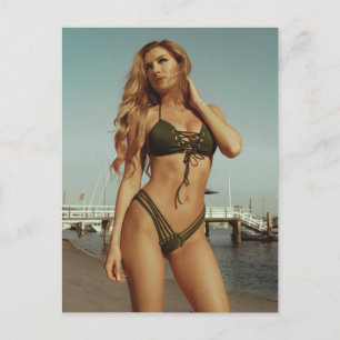 Carte Postale Belle bikini fille