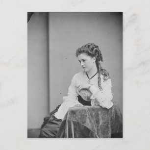 Carte Postale Belle Femme inconnue de l'époque de la guerre civi