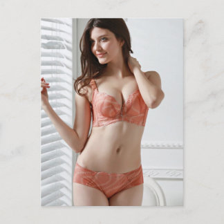Carte Postale Belle fille en lingerie photo