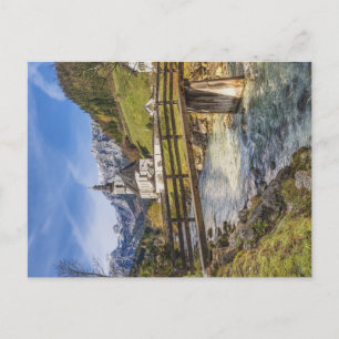 Carte Postale Belles montagnes avec église